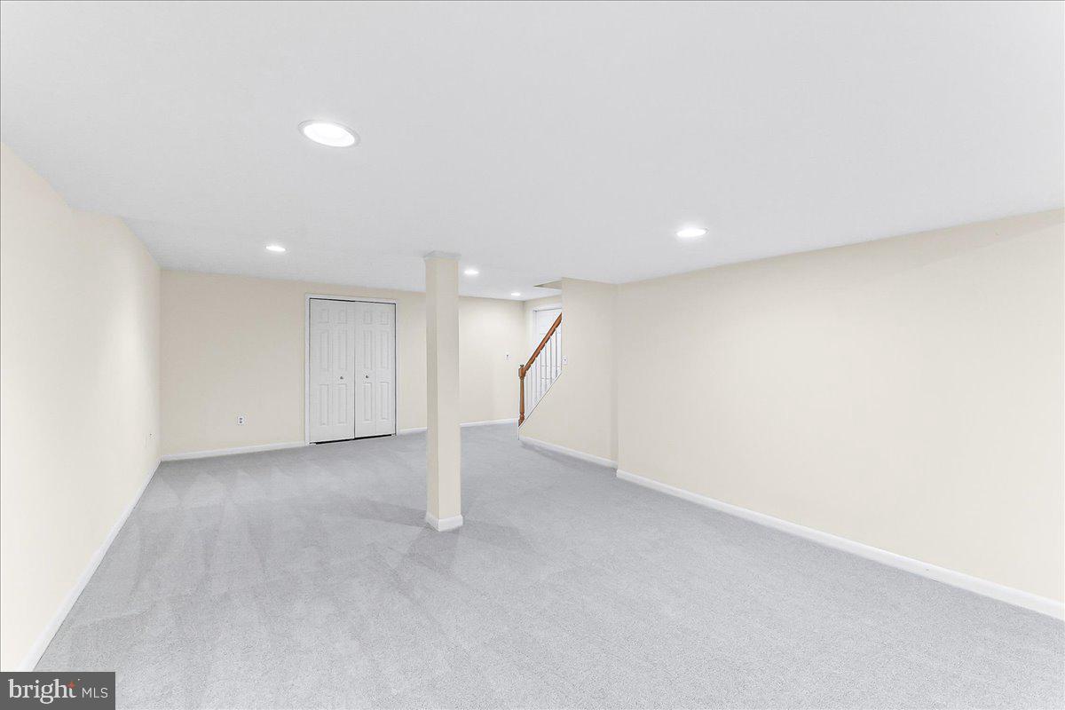 BROOKSTONE - Residential