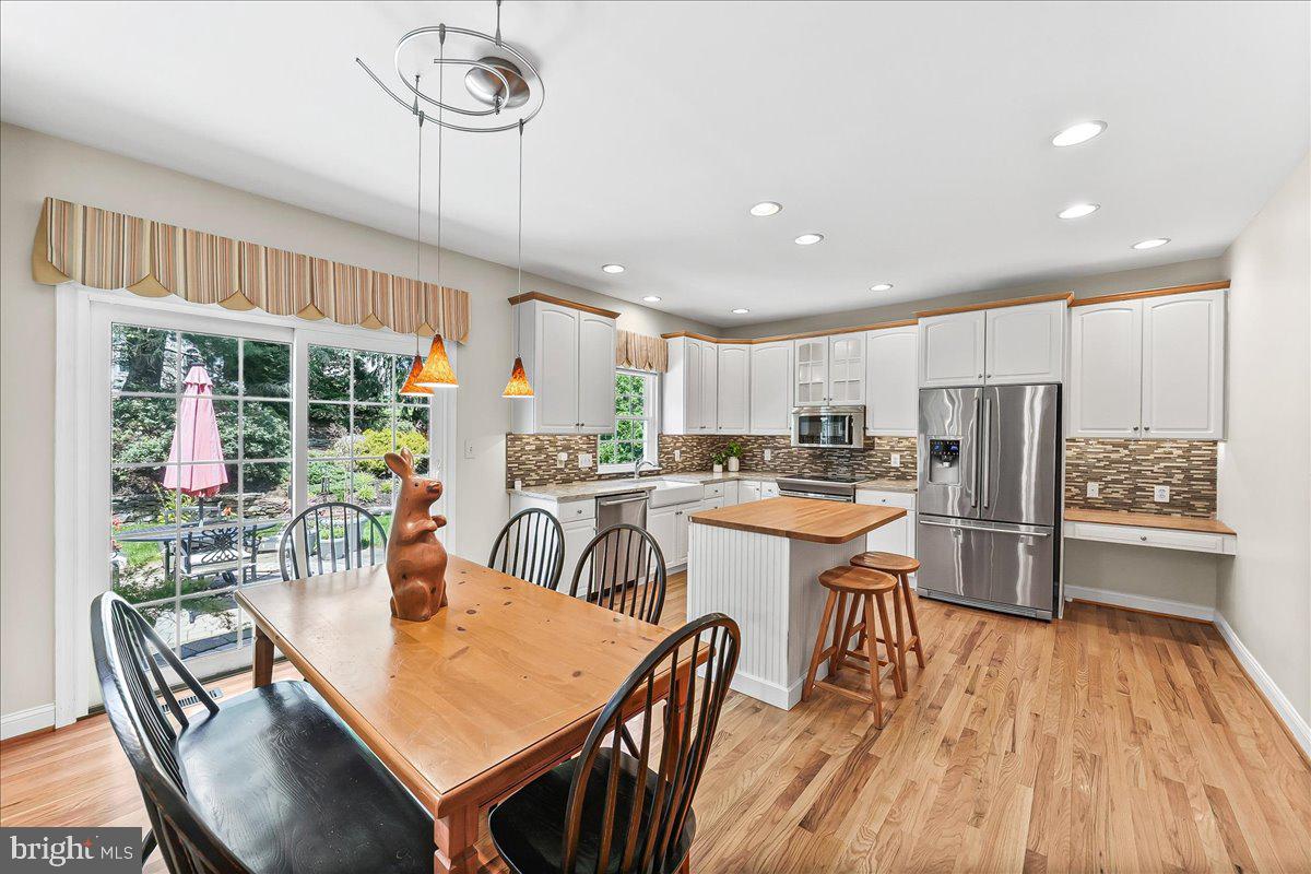 BROOKSTONE - Residential