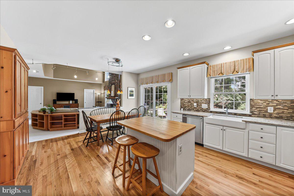 BROOKSTONE - Residential