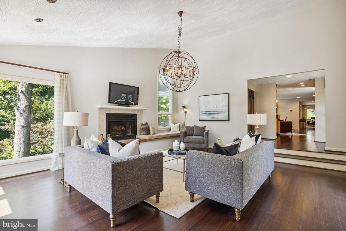 FRANKLIN PARK - Residential