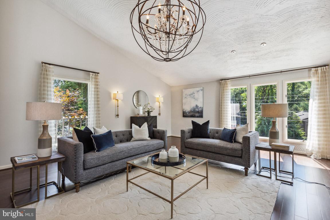 FRANKLIN PARK - Residential