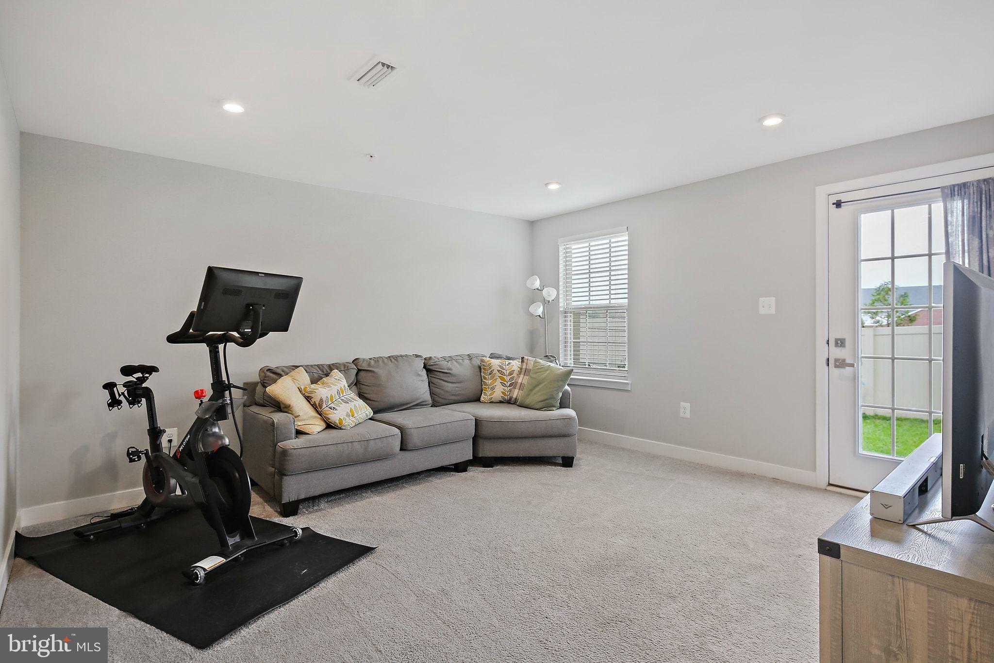 PARKSIDE - Residential