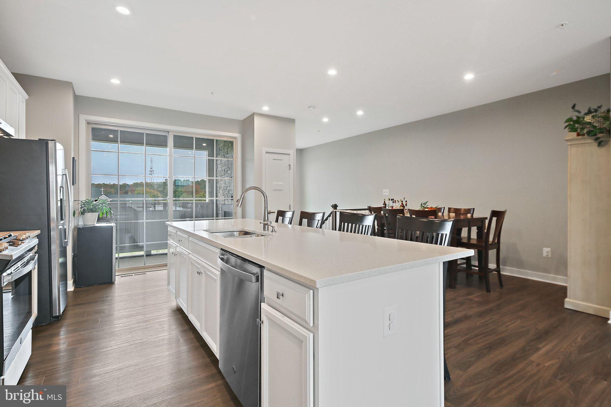 PARKSIDE - Residential