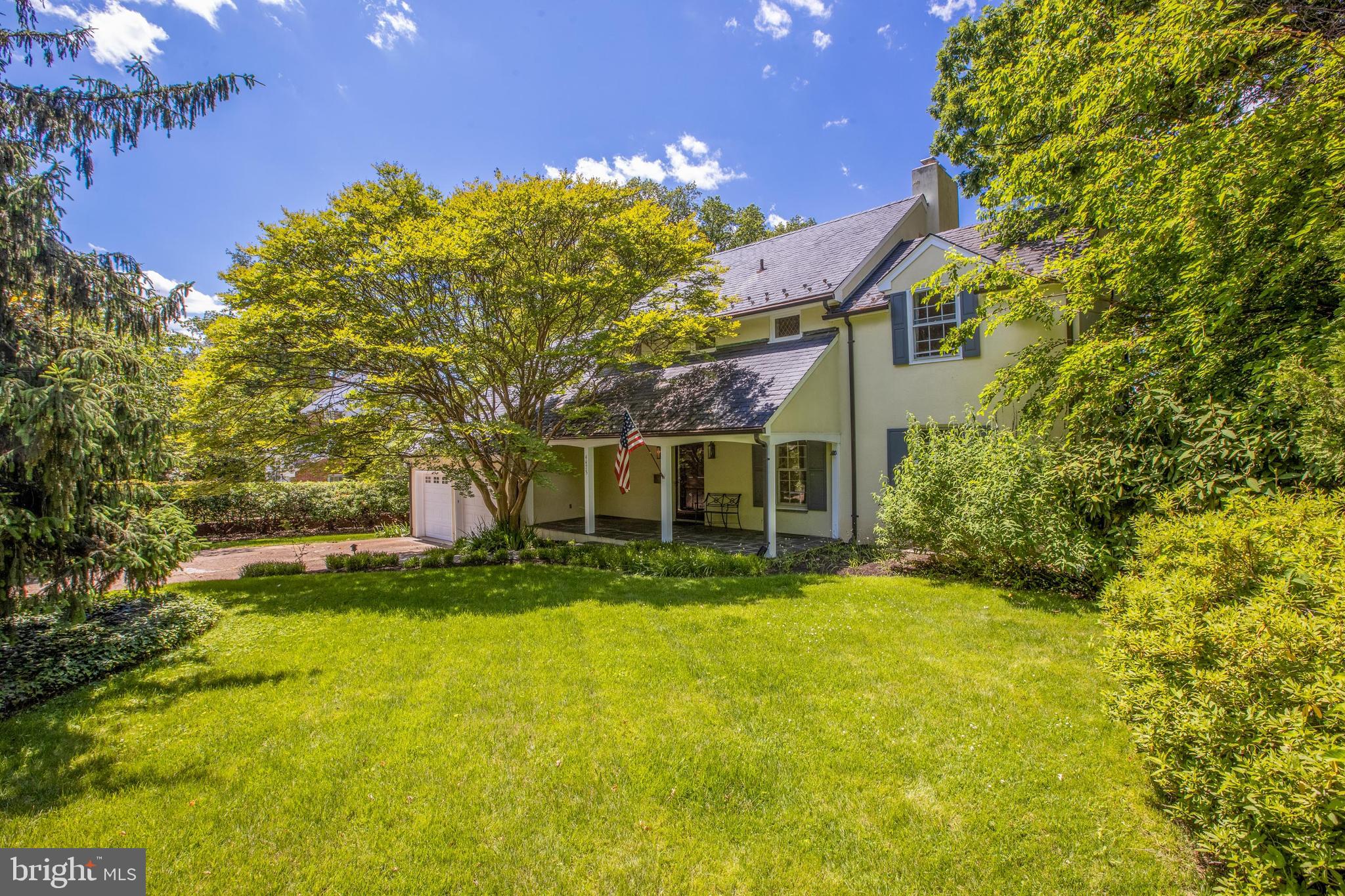 COUNTRY CLUB - Residential