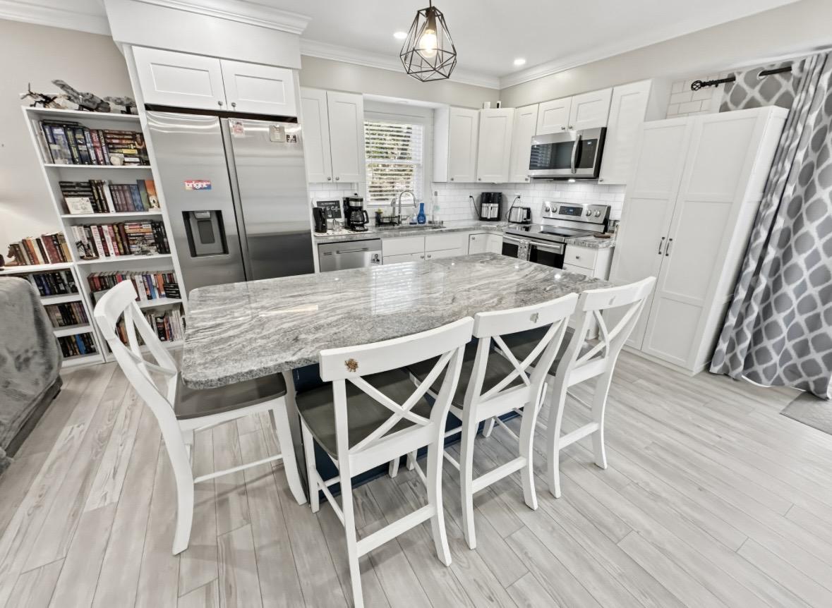 STEVENSVILLE - Residential