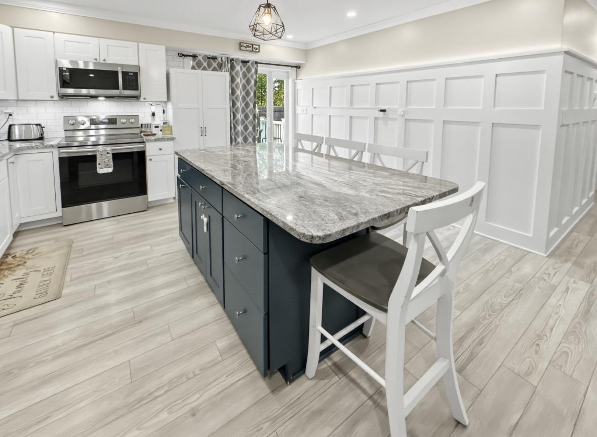 STEVENSVILLE - Residential