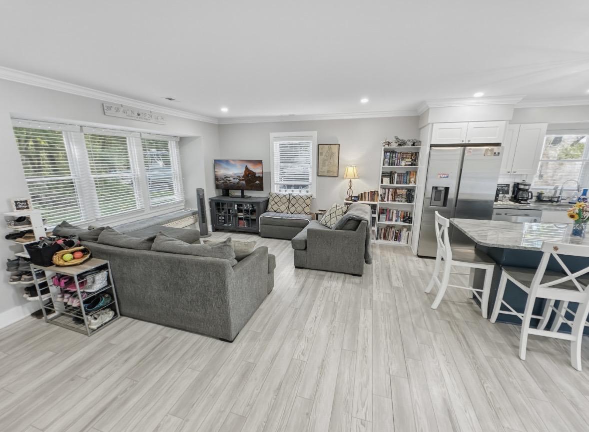 STEVENSVILLE - Residential
