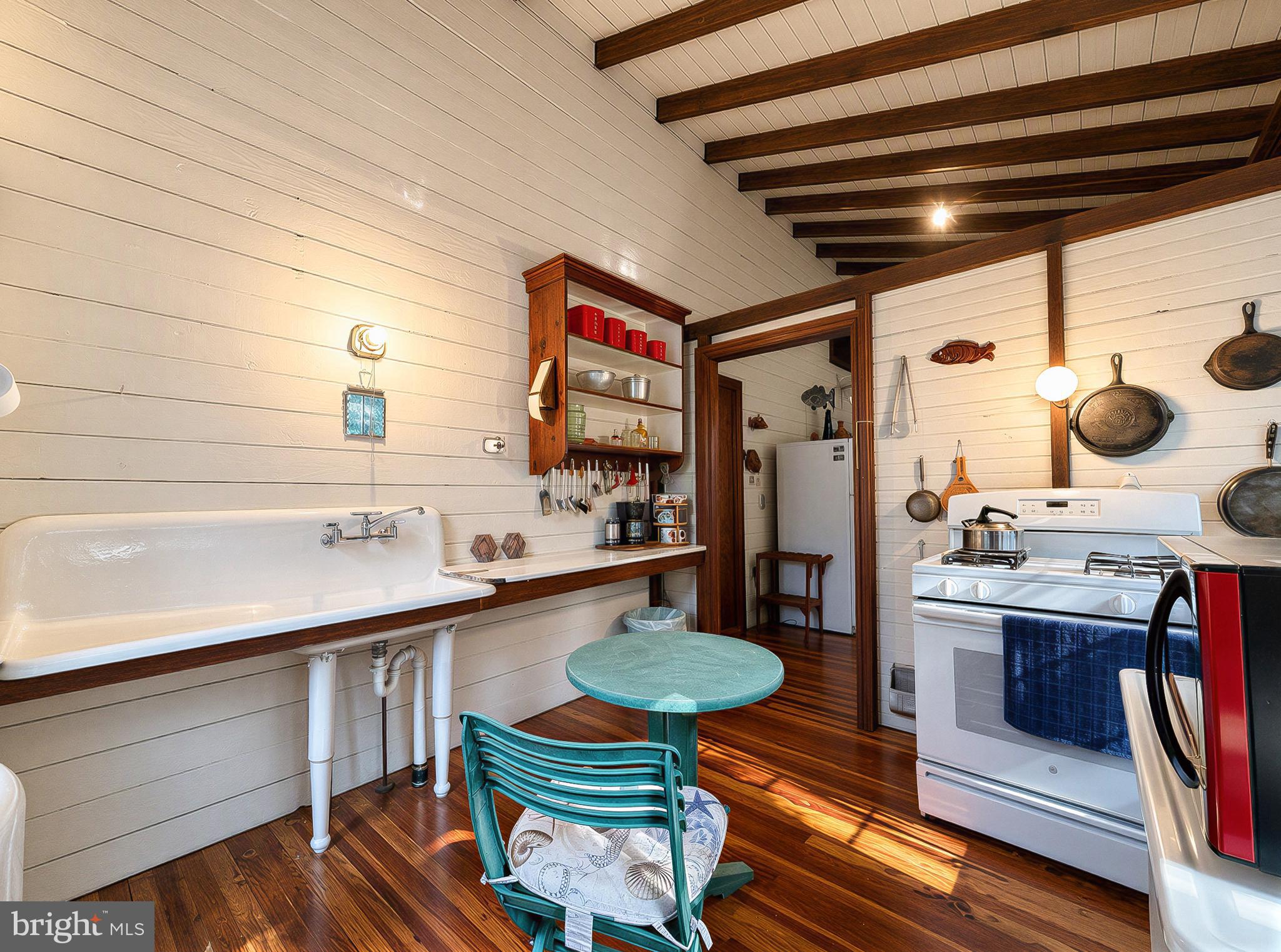 TALL TIMBERS - Residential