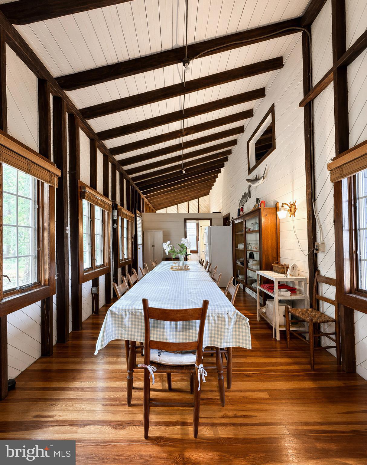 TALL TIMBERS - Residential