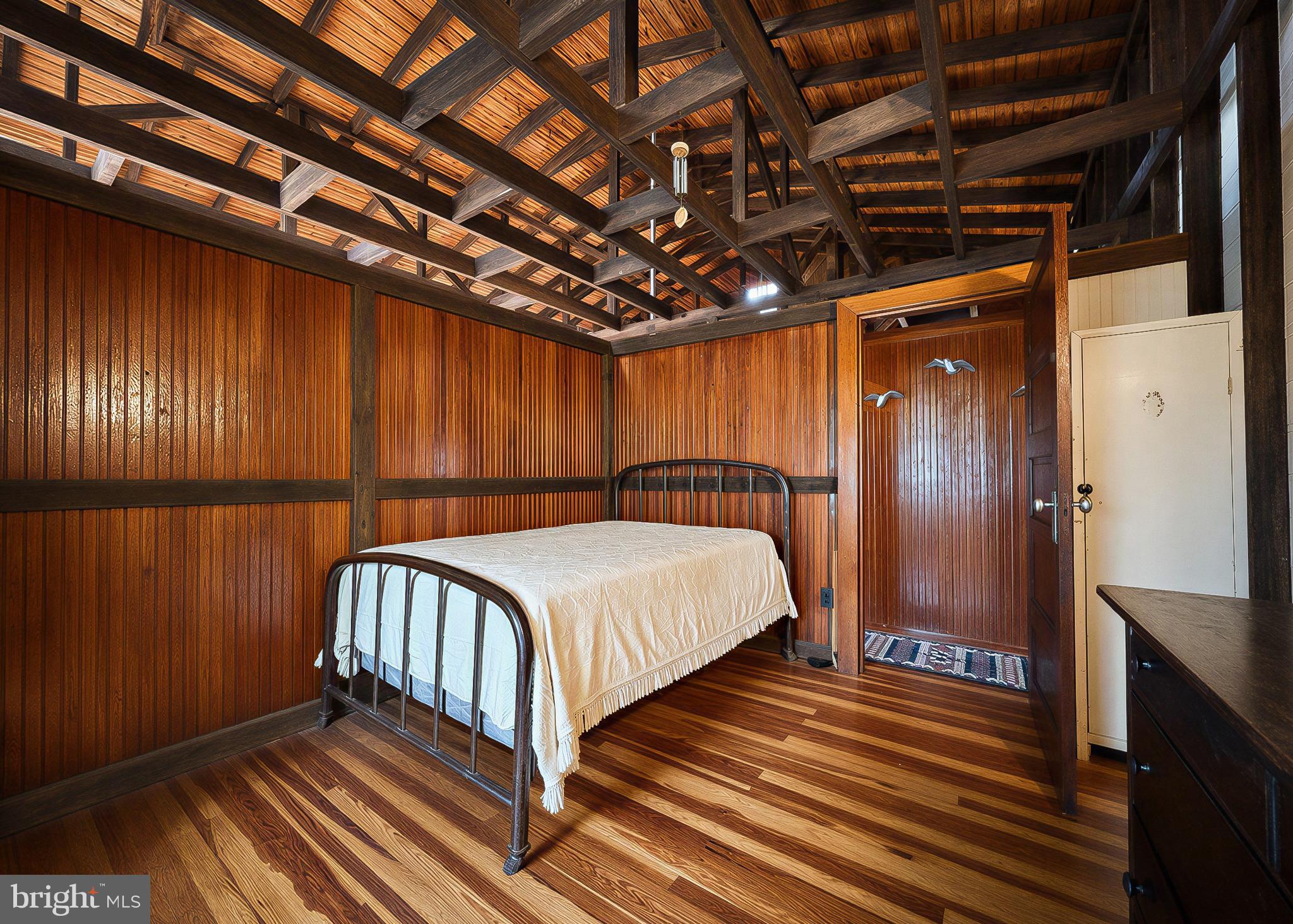 TALL TIMBERS - Residential