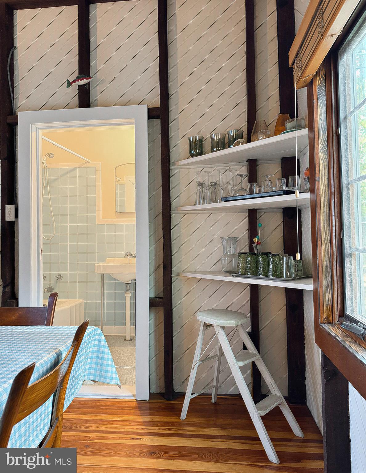 TALL TIMBERS - Residential