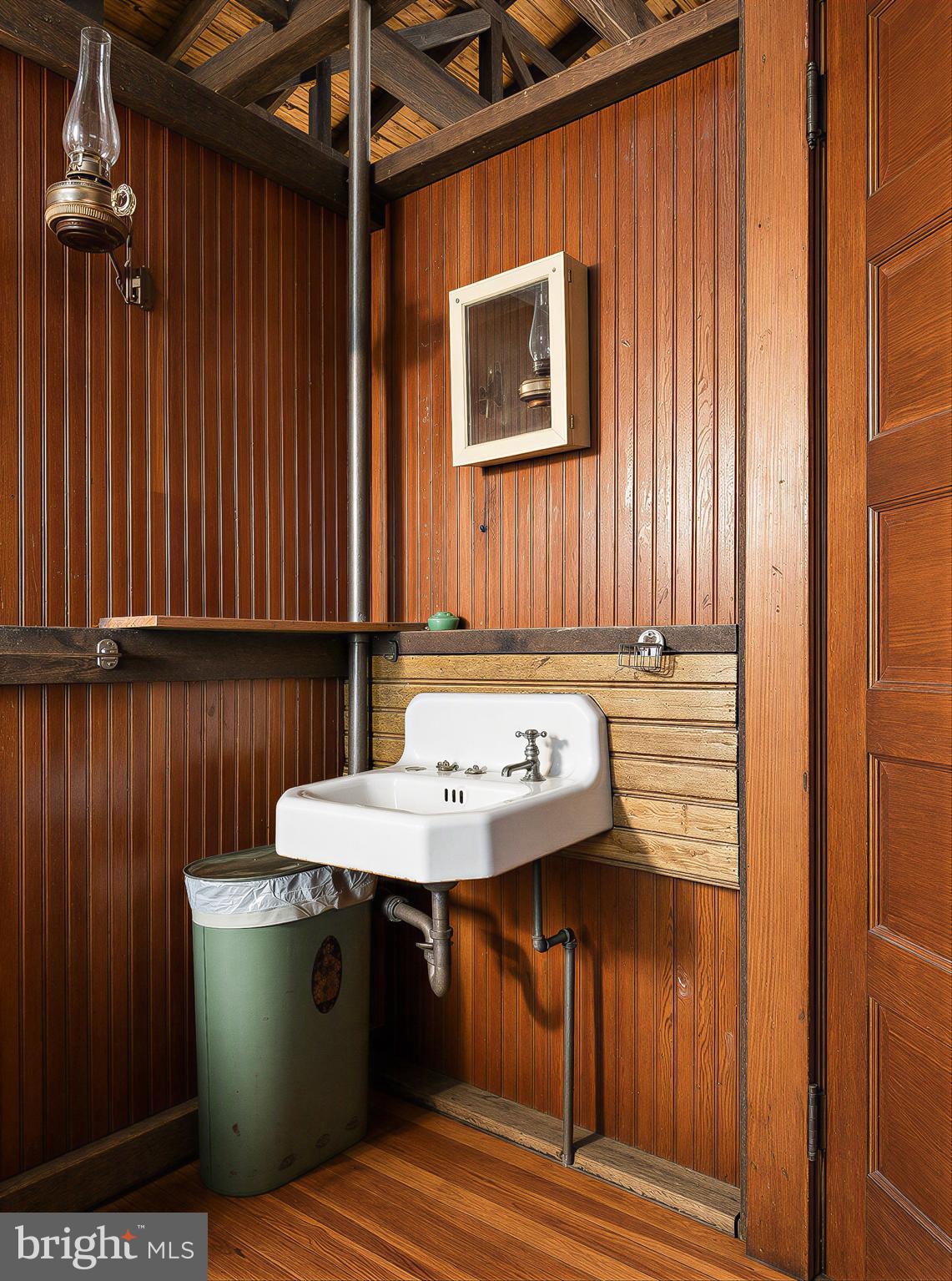 TALL TIMBERS - Residential
