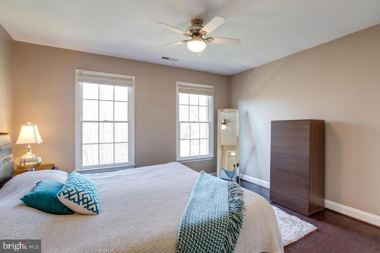 HUNTER MILL ESTATES - Residential Lease