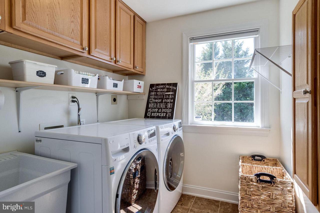 HUNTER MILL ESTATES - Residential Lease