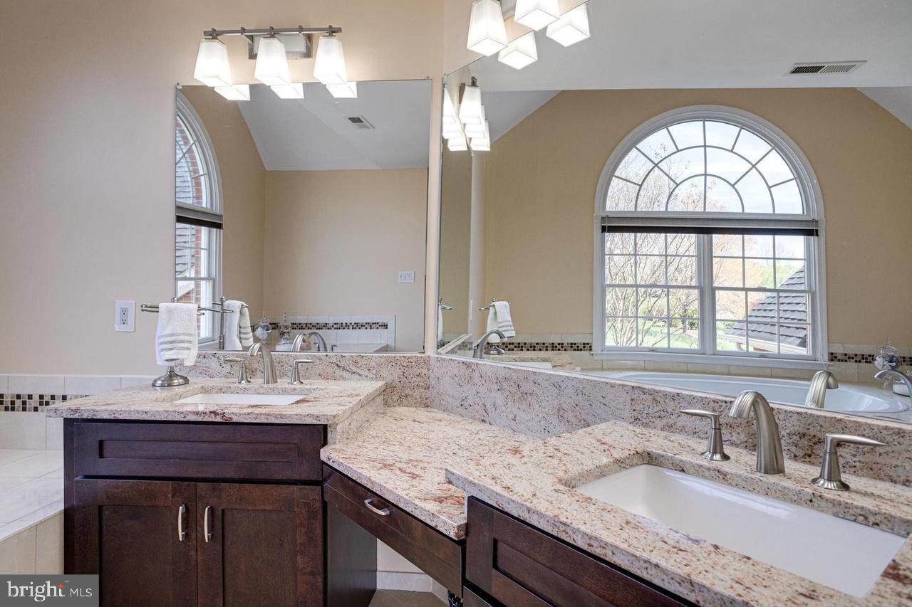 HUNTER MILL ESTATES - Residential Lease