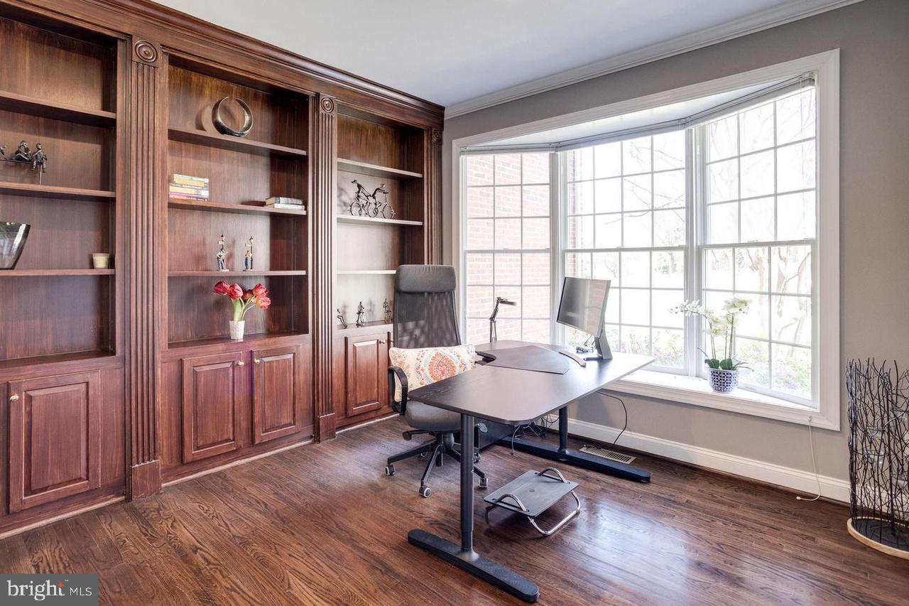HUNTER MILL ESTATES - Residential Lease