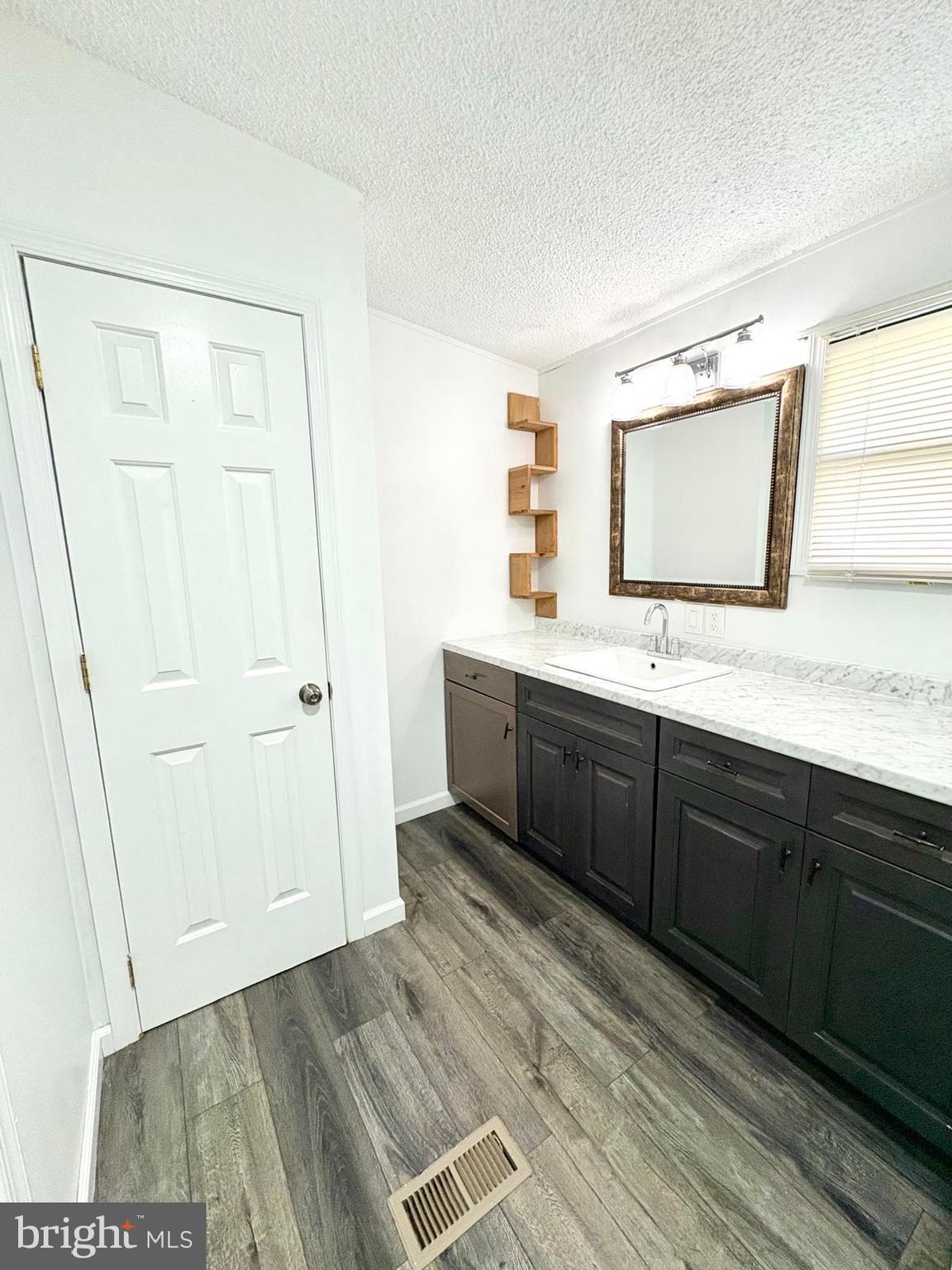 PHEASANT RIDGE - Residential