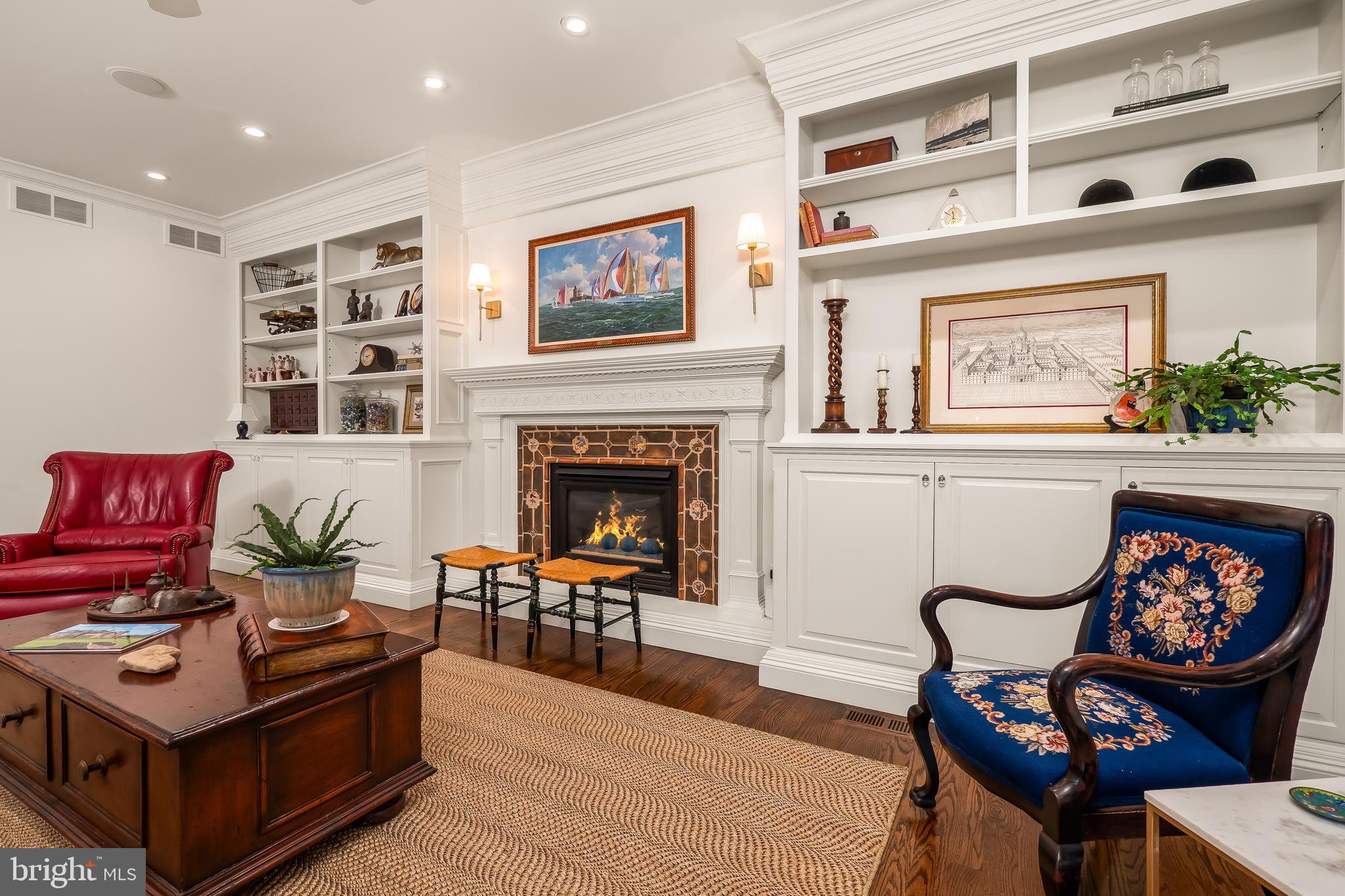 WEYHILL WOODS - Residential