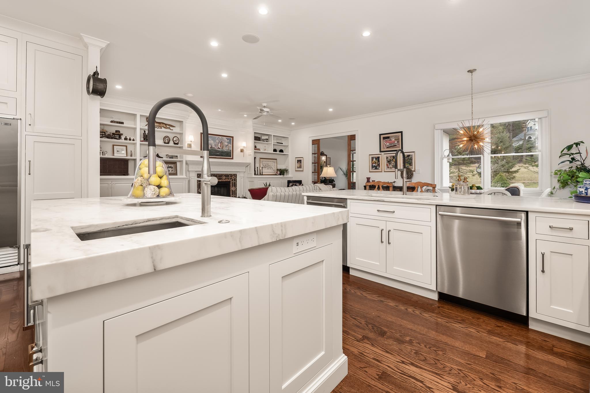 WEYHILL WOODS - Residential