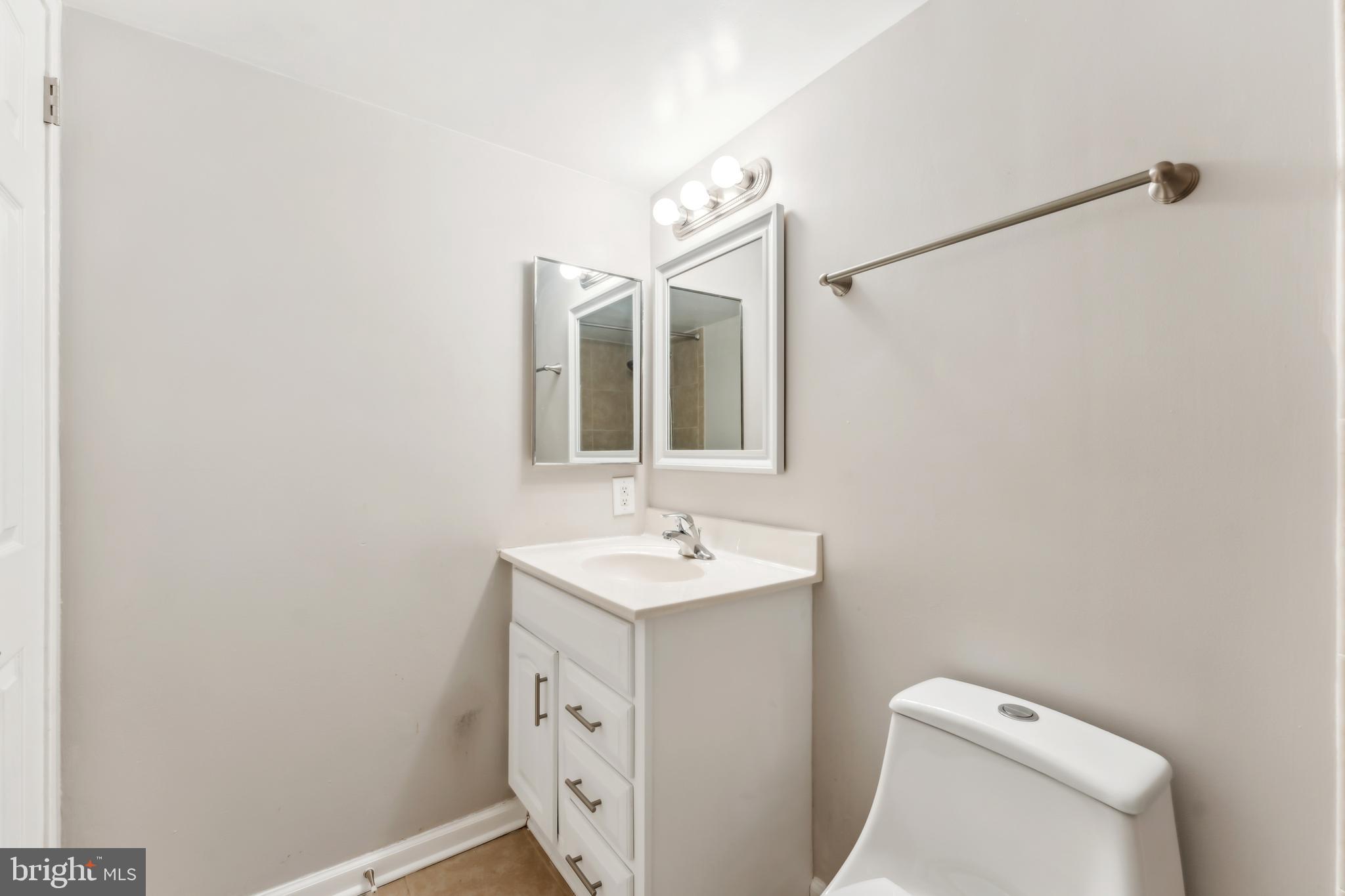 JEFFERSON MEWS - Residential