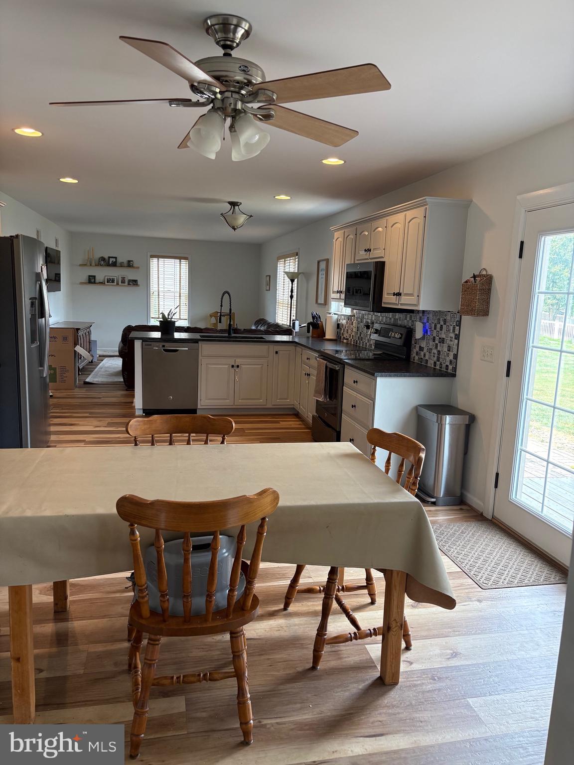 TWIN CREEKS - Residential