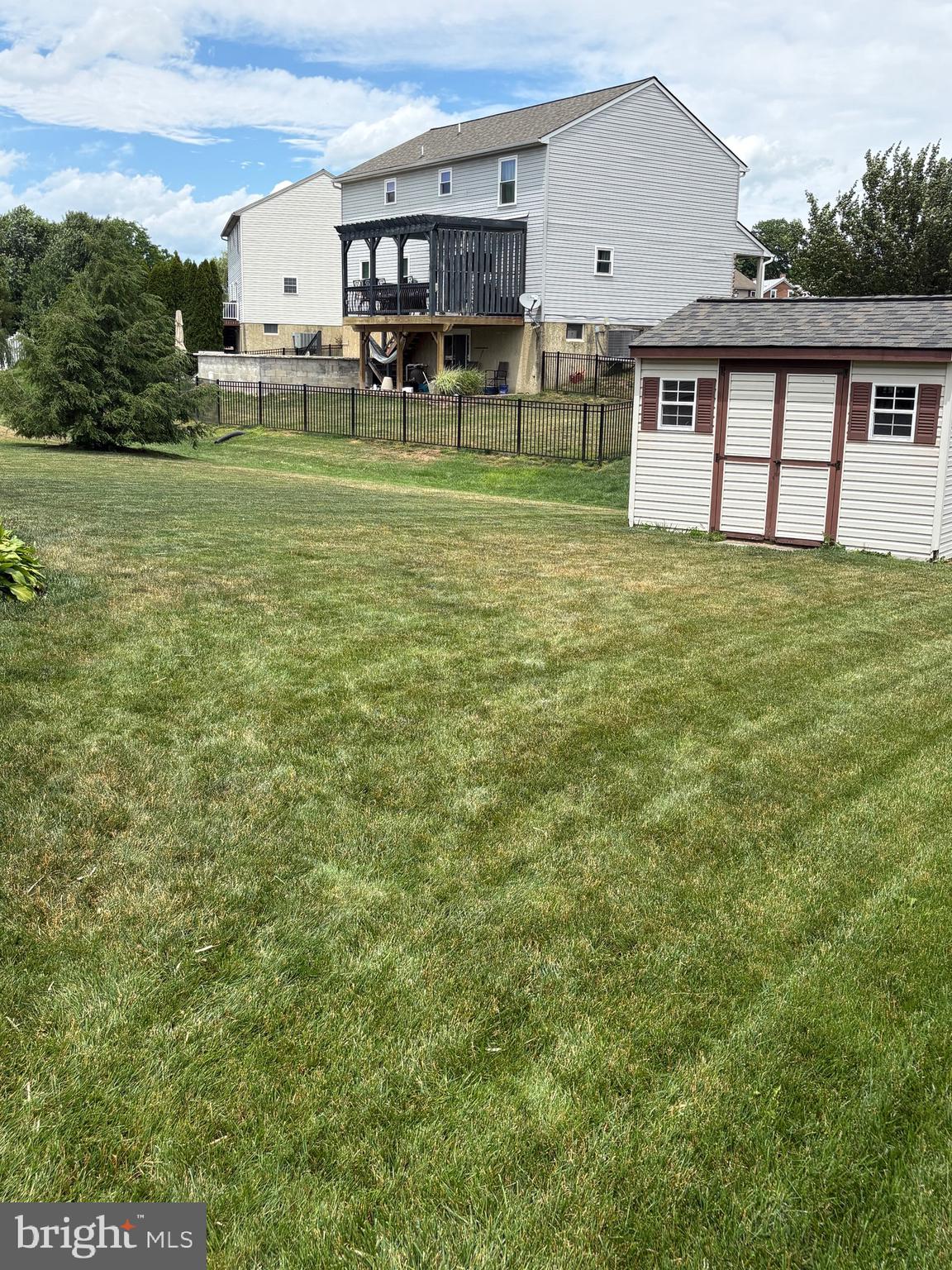 TWIN CREEKS - Residential