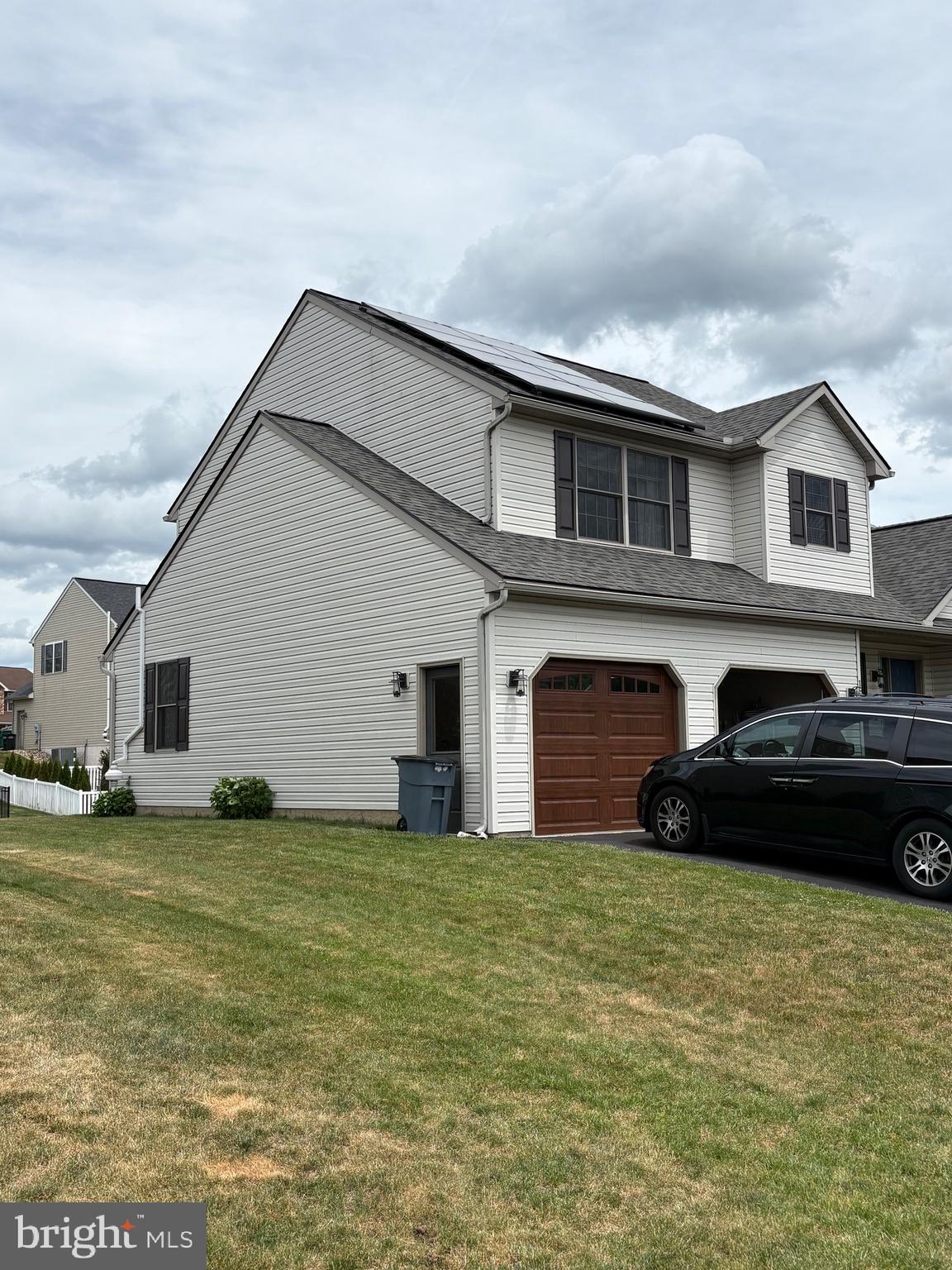 TWIN CREEKS - Residential