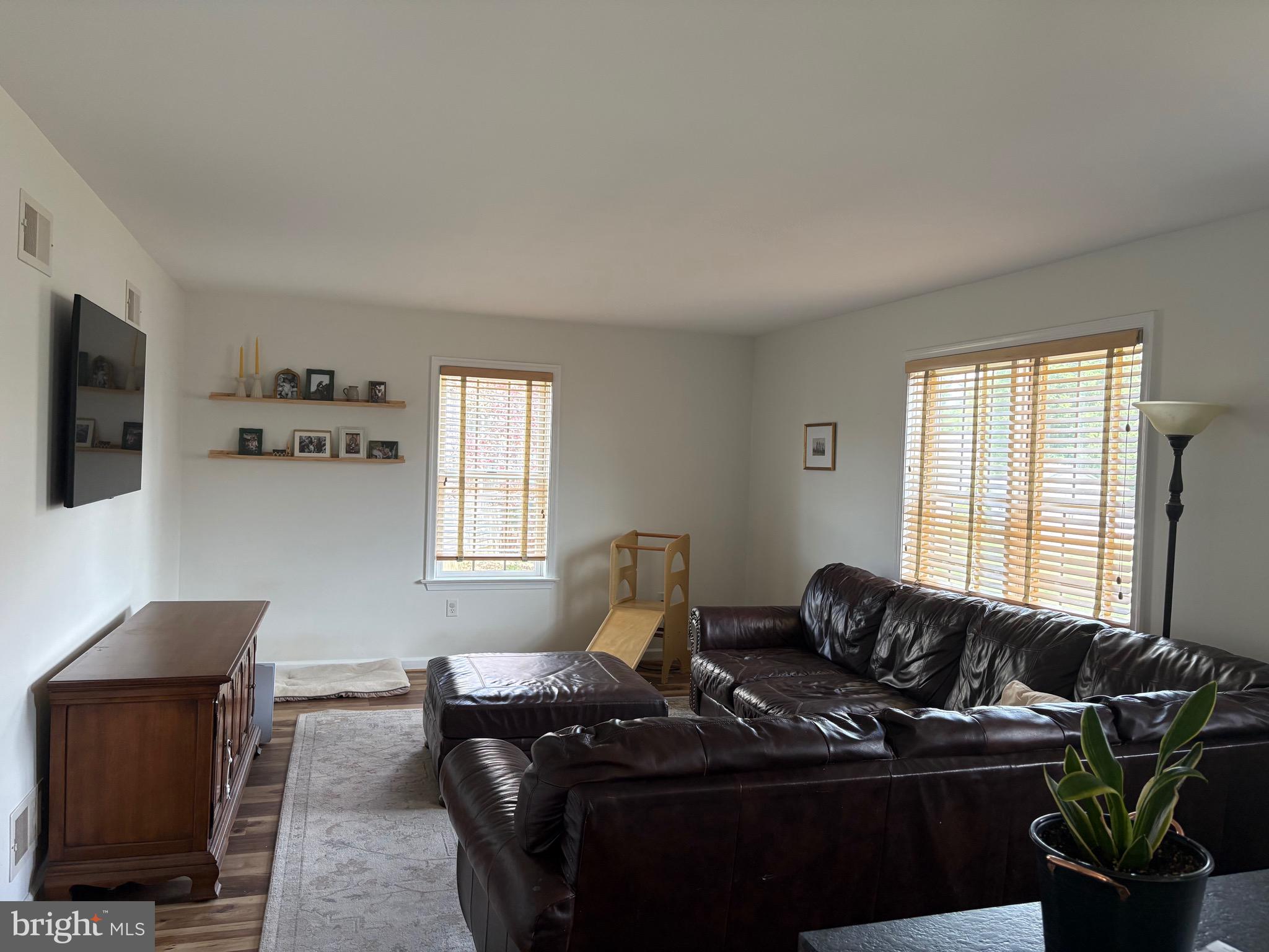 TWIN CREEKS - Residential