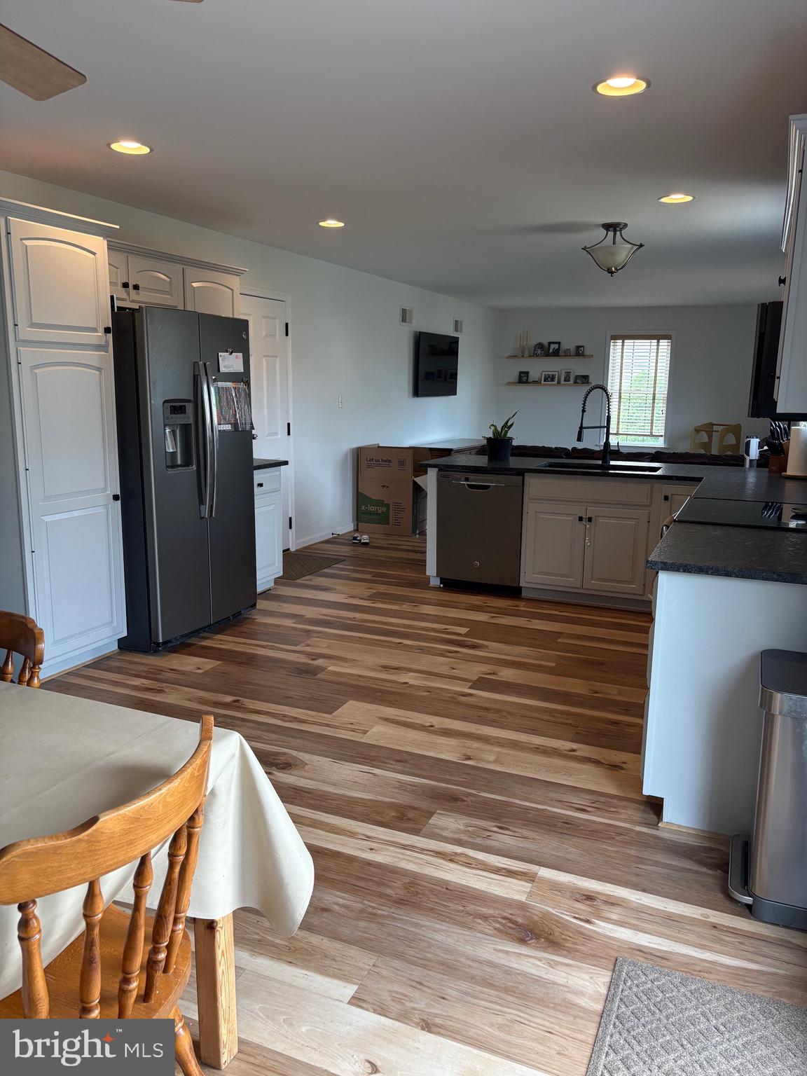 TWIN CREEKS - Residential