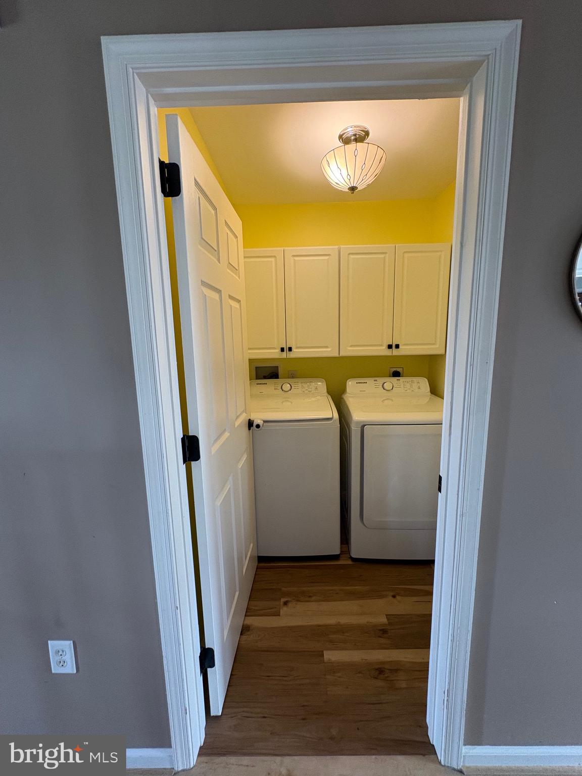 TWIN CREEKS - Residential