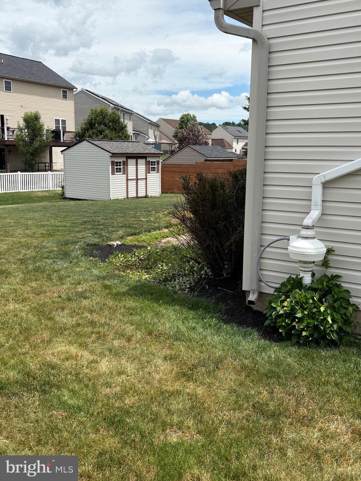 TWIN CREEKS - Residential