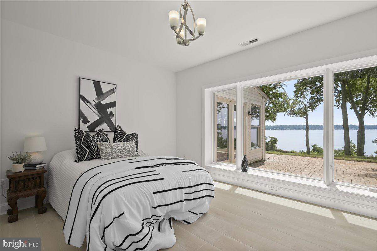 GIBSON ISLAND - Residential