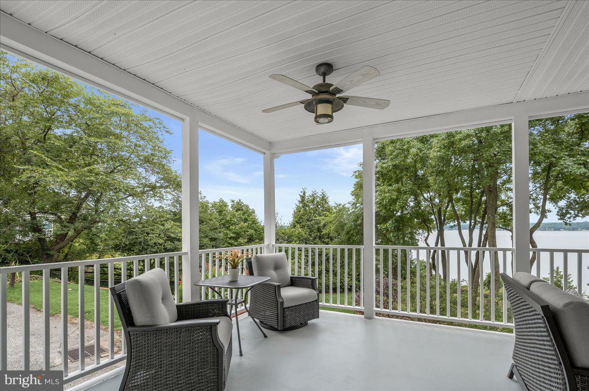 GIBSON ISLAND - Residential