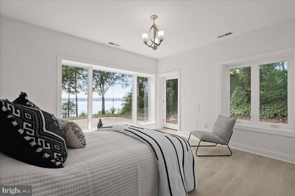 GIBSON ISLAND - Residential