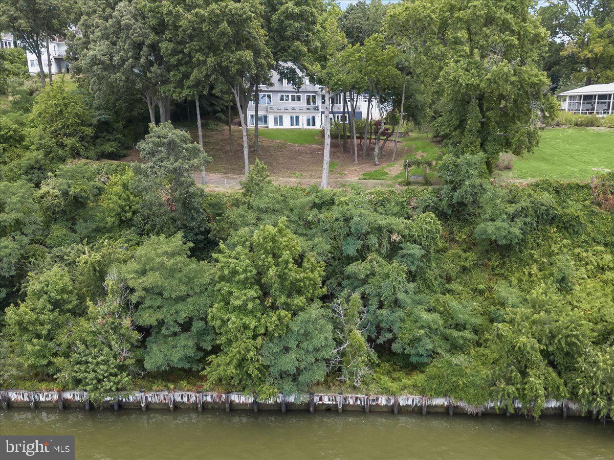 GIBSON ISLAND - Residential