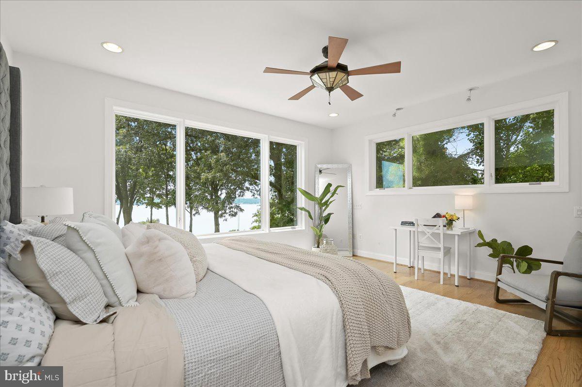 GIBSON ISLAND - Residential