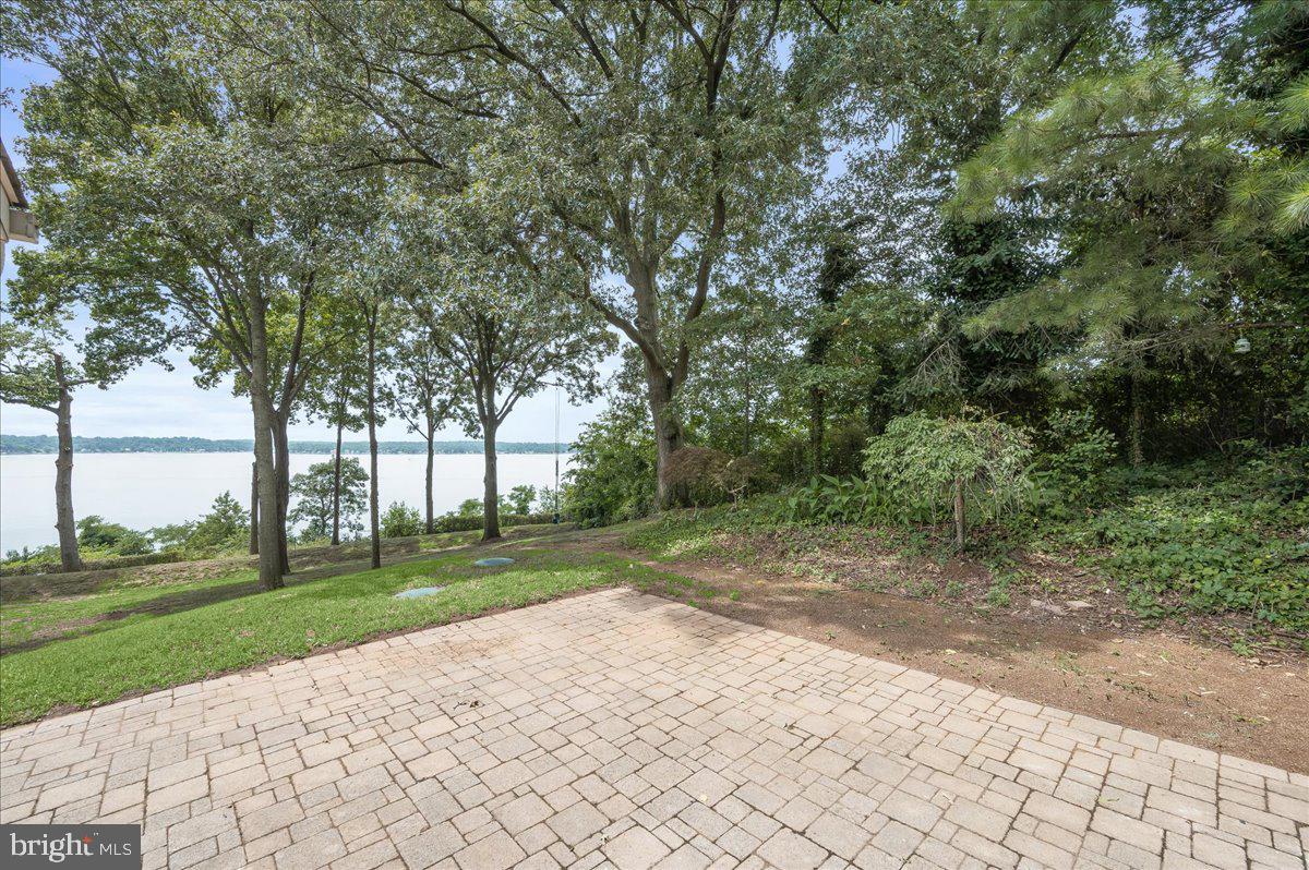 GIBSON ISLAND - Residential