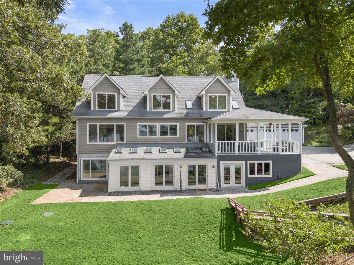 GIBSON ISLAND - Residential