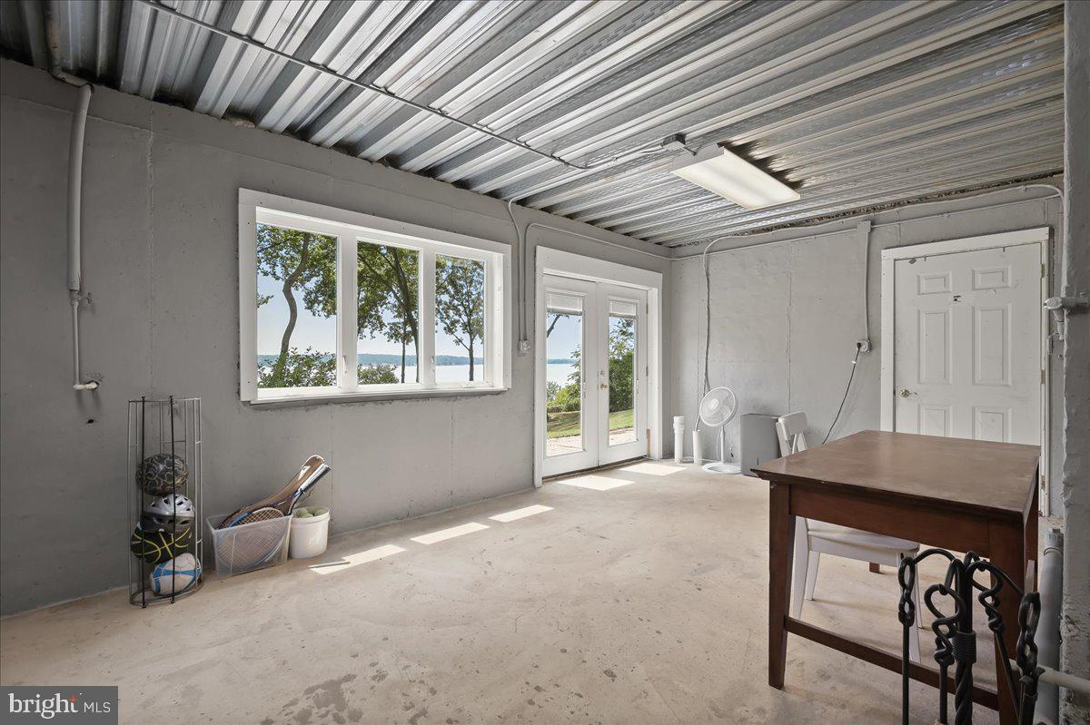 GIBSON ISLAND - Residential