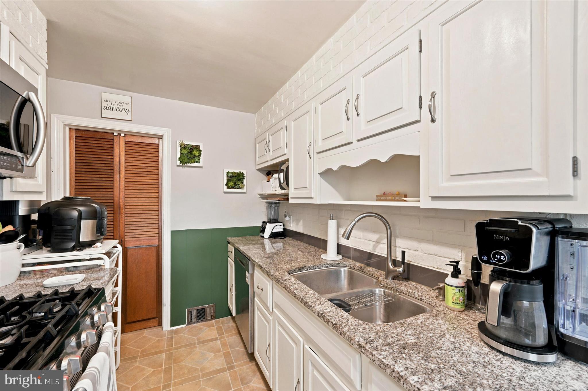 RIDLEY PARK - Residential