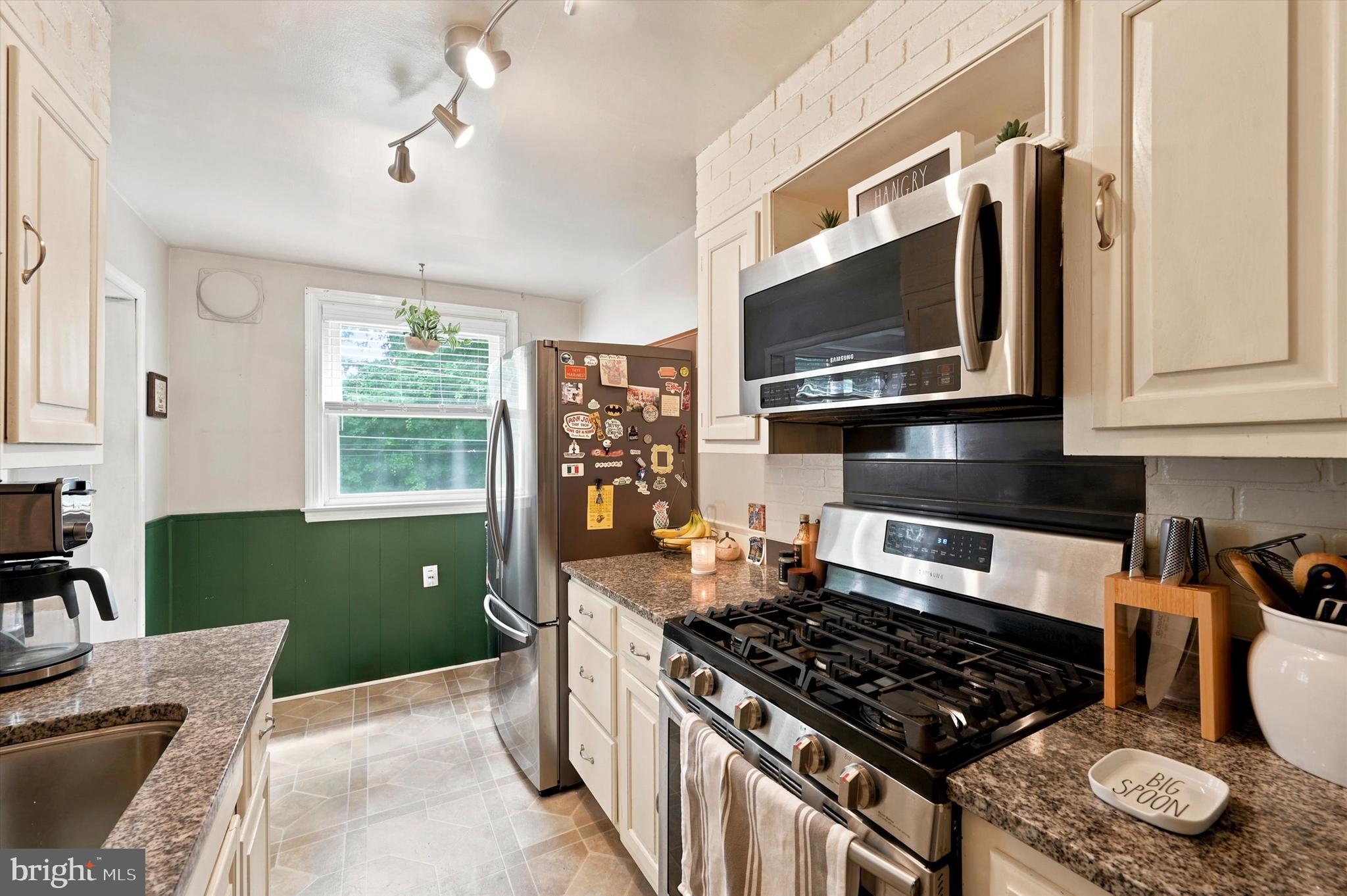 RIDLEY PARK - Residential