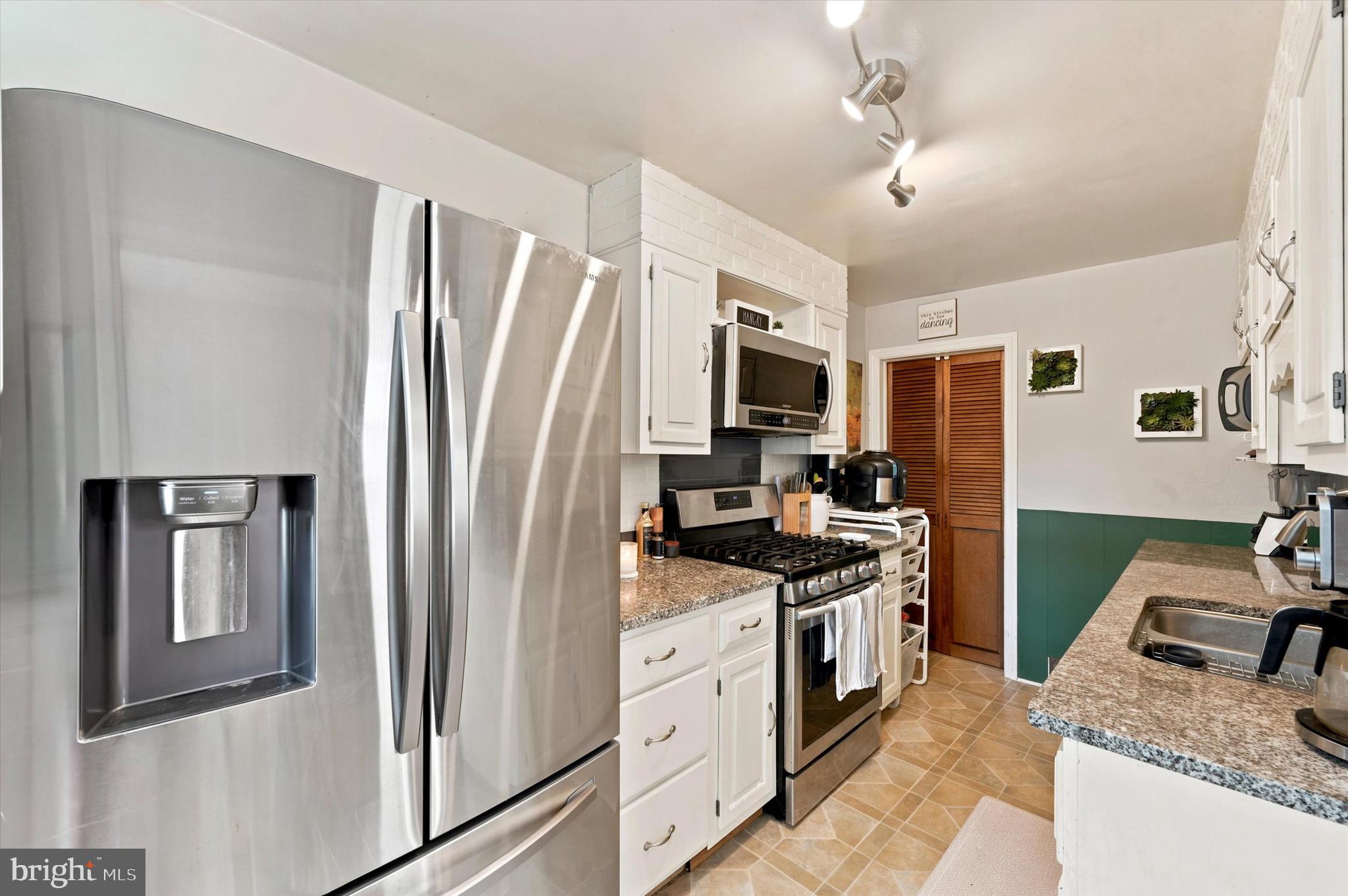 RIDLEY PARK - Residential