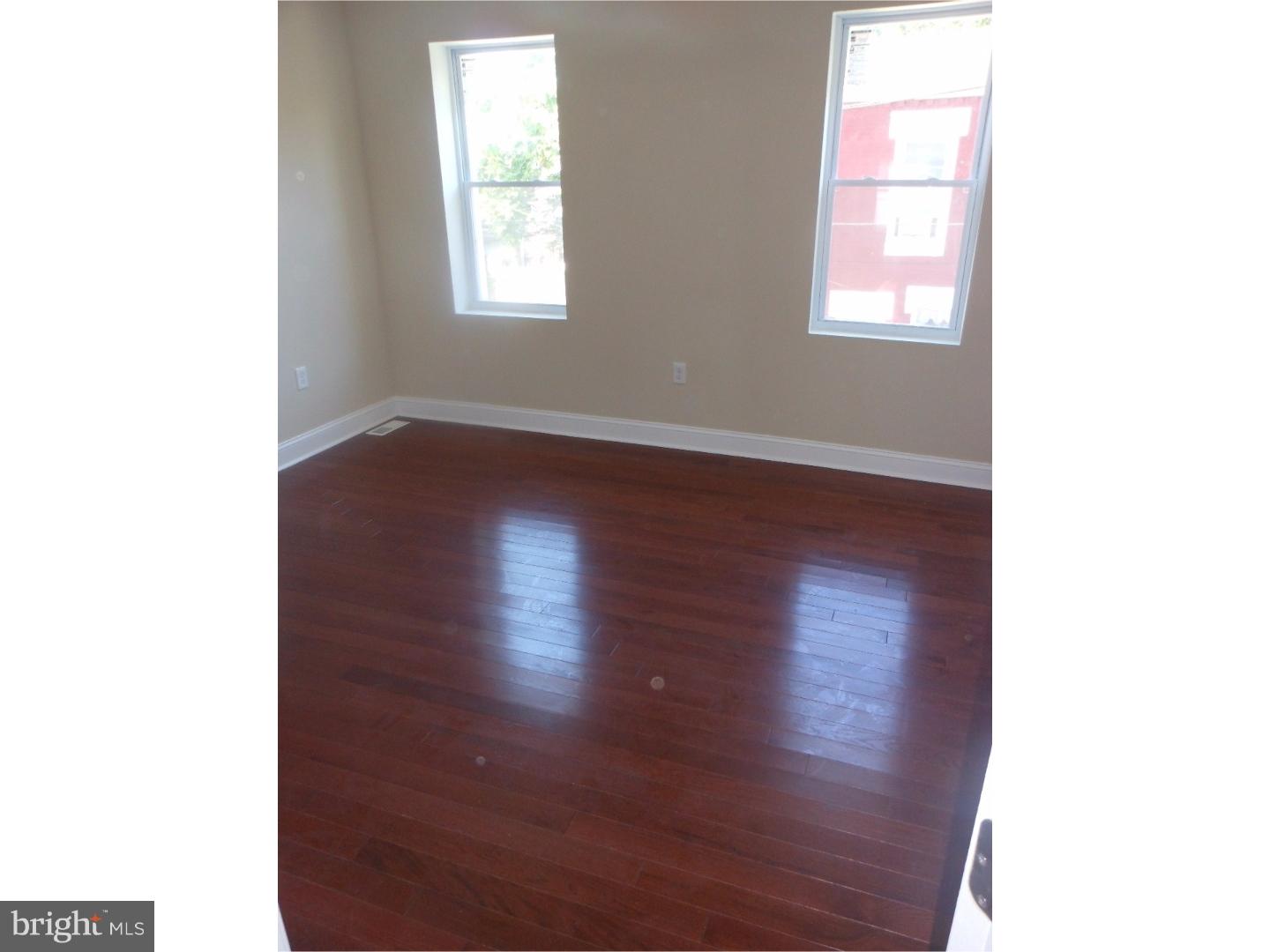 POINT BREEZE - Residential