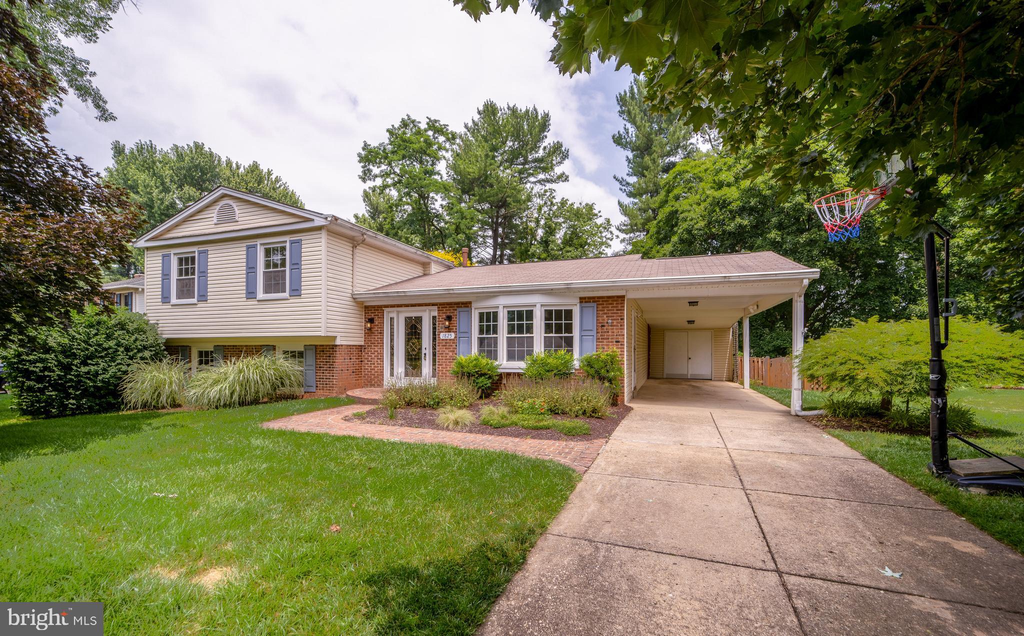 WAVERLY - Residential Lease