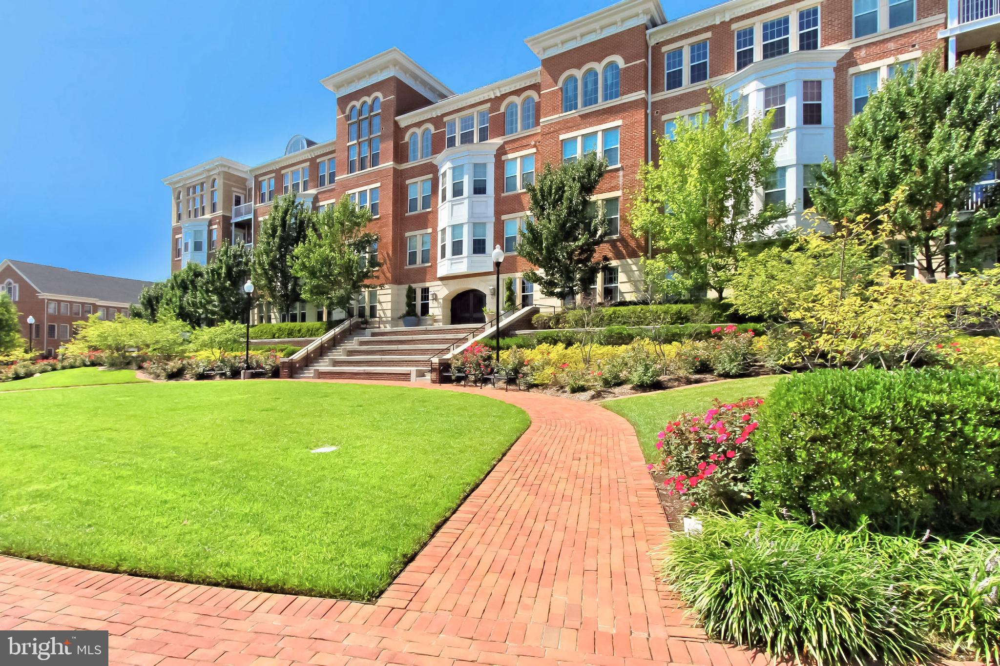 CAMERON STATION - Residential