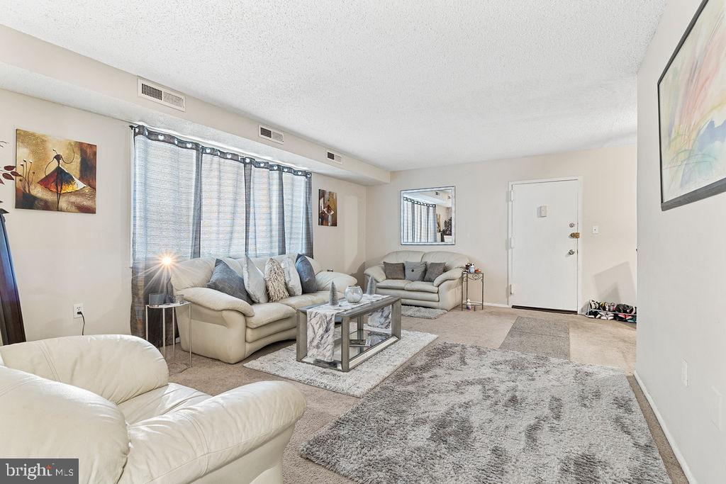 SWANN HILL CONDOMINIUMS - Residential