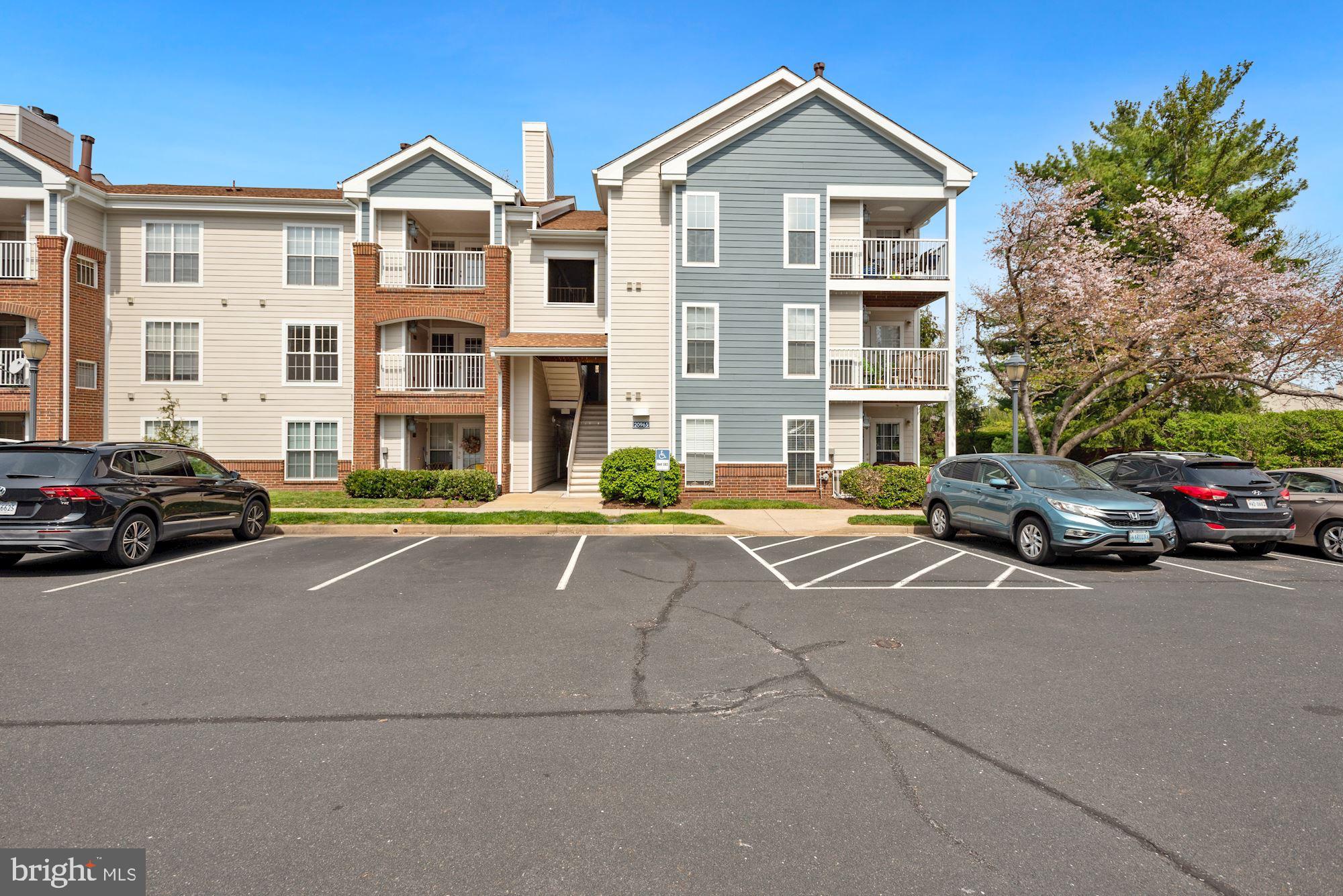 WESTMAREN CONDO - Residential