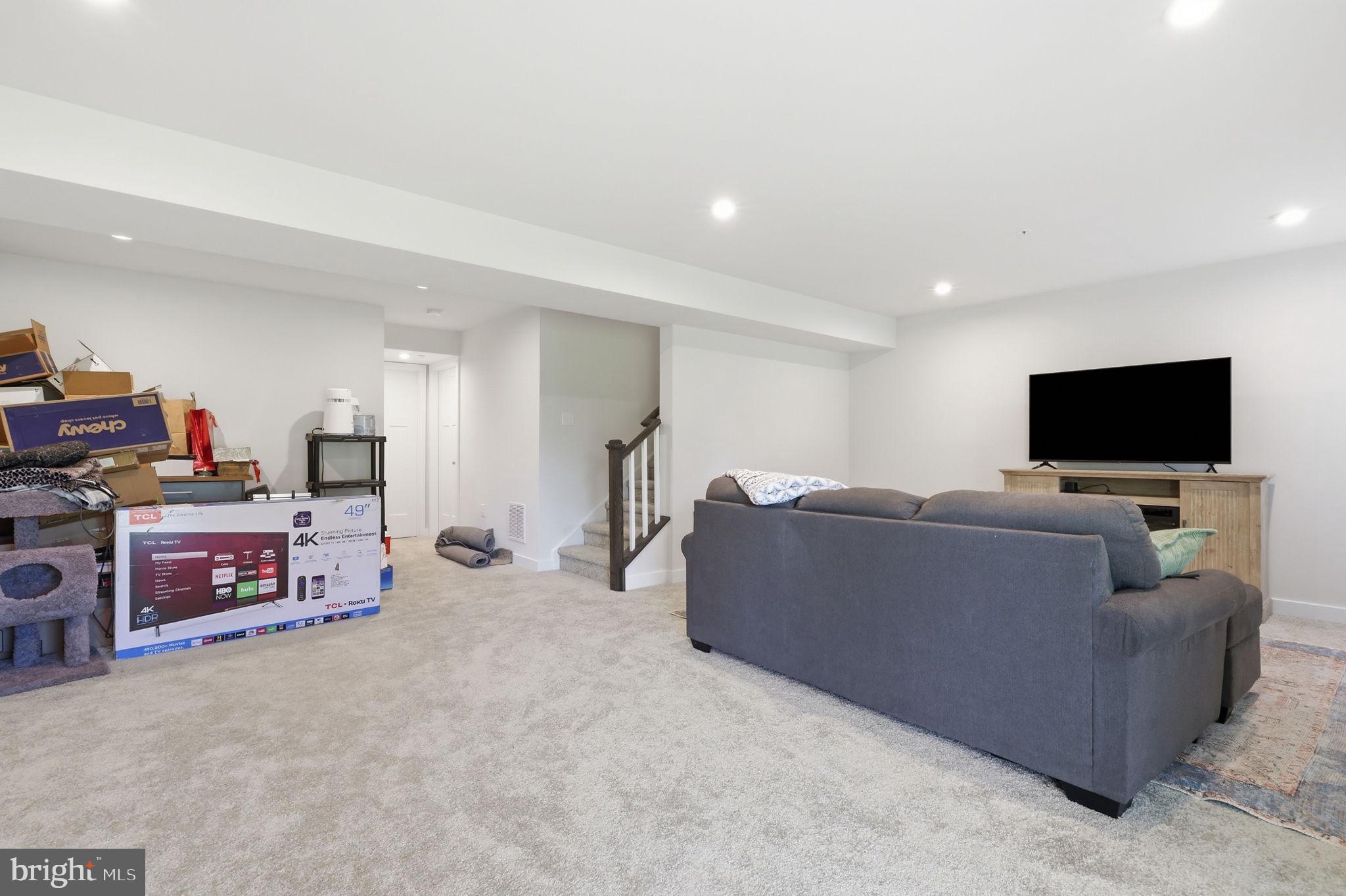ASHBOURNE MEADOWS - Residential
