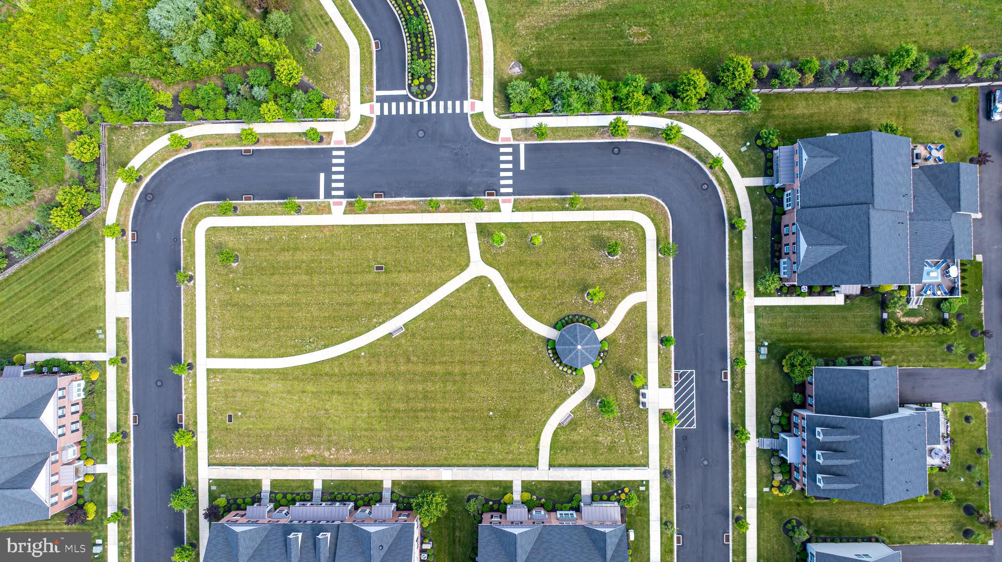 FENTONS CORNER - Residential