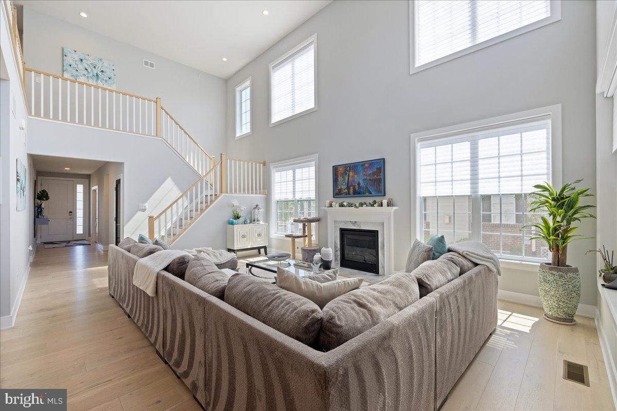 FENTONS CORNER - Residential
